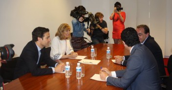 Pablo Zalba y Ana Beltrán se reúnen con representantes de UPN
