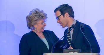 La ex Comisaria de Justicia, Derechos Fundamentales y Ciudadanía, Viviane Reding fue quien entregó el premio a Zalba