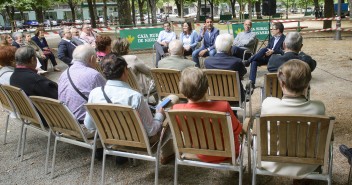 Los candidatos de UPN-PP al Congreso y al Senado anuncian a los mayores de El Bosquecillo su compromiso de mantener las pensiones