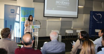 La presidenta de NNGG España, Beatriz Jurado, destacó que “Defender el proyecto del Partido Popular es defender los sueños de muchos de navarros, que nada tienen que ver con juegos de banderas, imposiciones y sectarismo”