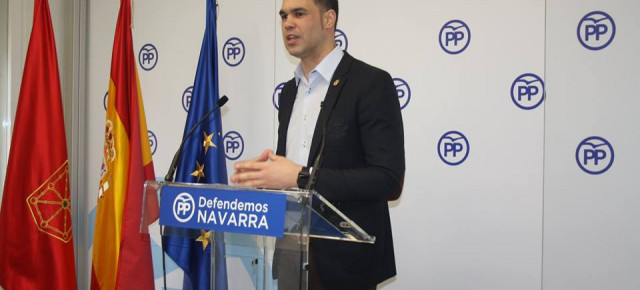 El portavoz de Educación del PPN en el Parlamento de Navarra, Javier García, hoy en rueda de prensa