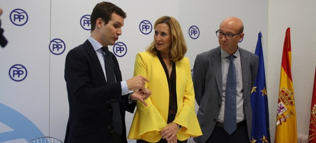 Pablo Casado, Ana Beltrán y José Suárez