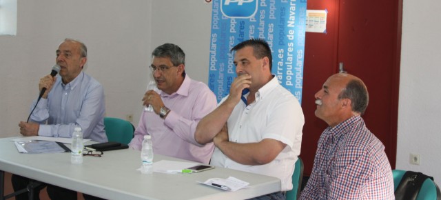 José Cruz Pérez Lapazarán (PPN), Ignacio Calleja (CONSEBRO), Rafael Oscos (AER) y José María Martínez (UCAN)