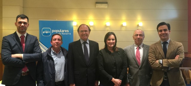 Javier García, Manuel Leal, Pío García Escudero, Cristina Sanz, José Cruz Pérez Lapazarán y Pablo Zalba