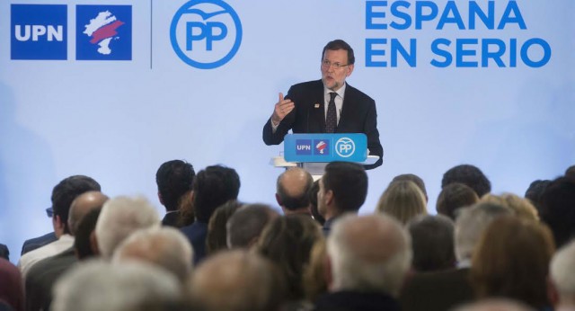 Rajoy destacó en su discurso que se comprometía con el Canal de Navarra y con el TAV