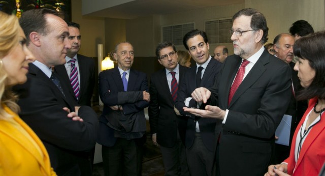 Rajoy charla con integrantes del PPN y de UPN